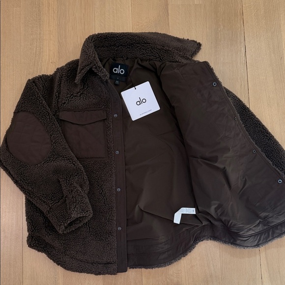 ALO Yoga Dark Brown Sherpa Jacket - Picture 4 of 6